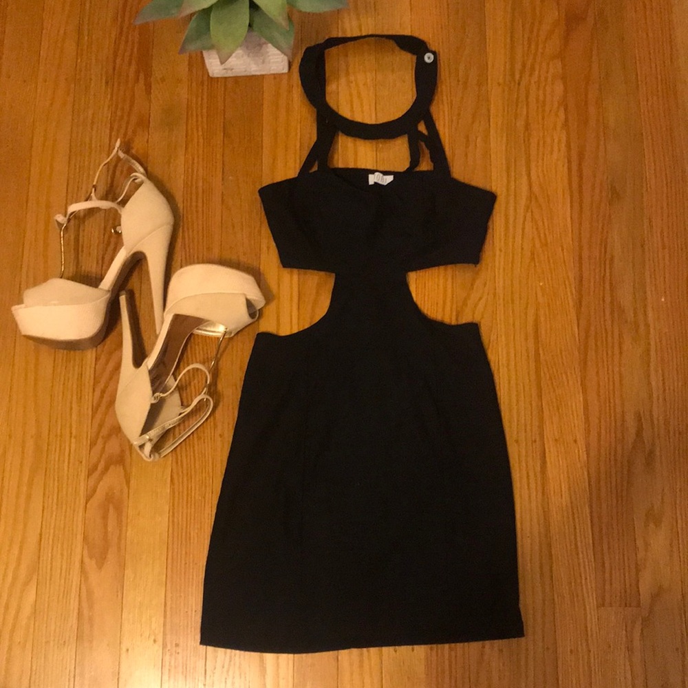 TOBI BLACK STRAPPY MINI DRESS